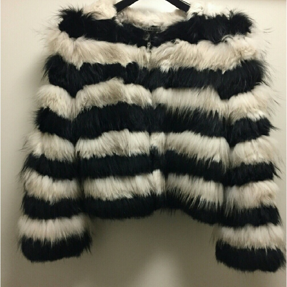 🖤NWT🖤Alice + Olivia Striped Fur Jacket - Picture 5 of 6